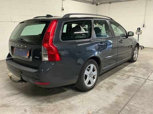 Volvo V50 2.0 D Kinetic 2008 – снимка 2