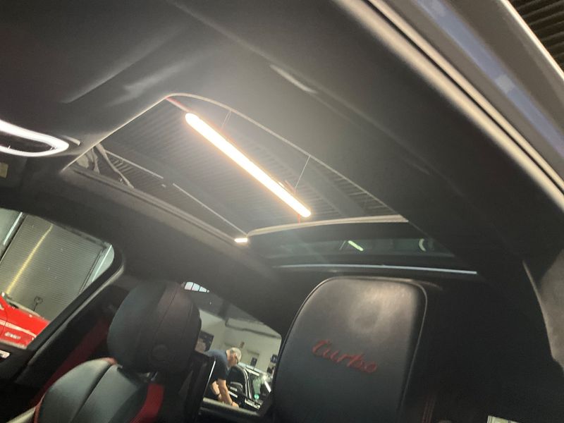 Porsche Macan Turbo Performance Paket 2018 – снимка 25