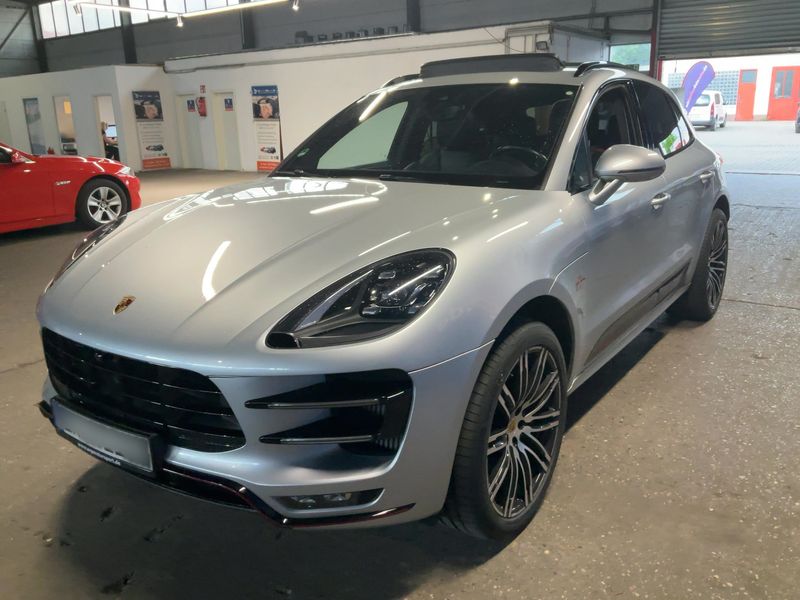 Porsche Macan Turbo Performance Paket 2018 – снимка 1