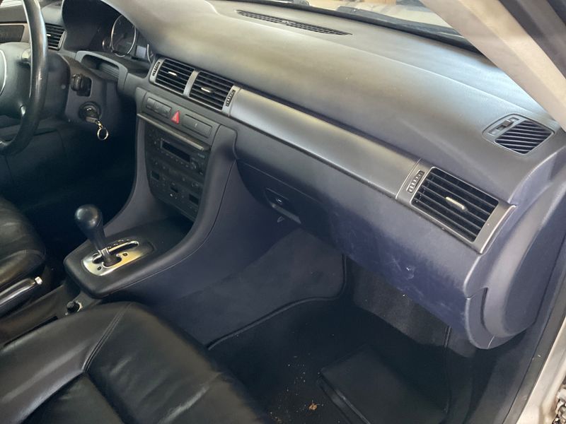 Audi A6 1.9 TDI 2004 – снимка 32