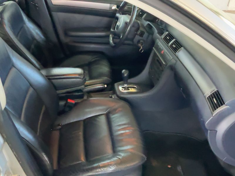 Audi A6 1.9 TDI 2004 – снимка 16