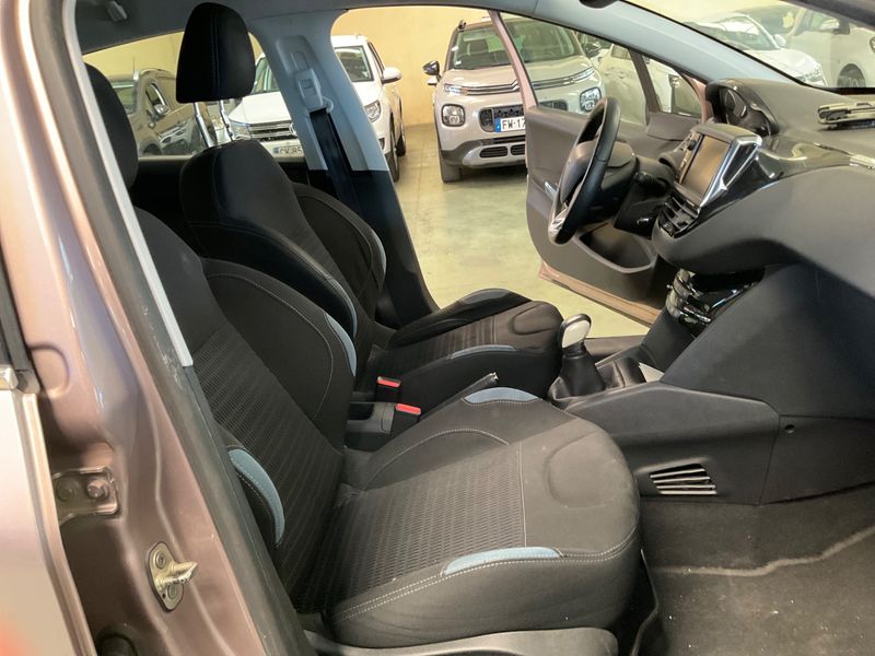Peugeot 208 1.2 VTi Allure 2013 – снимка 3