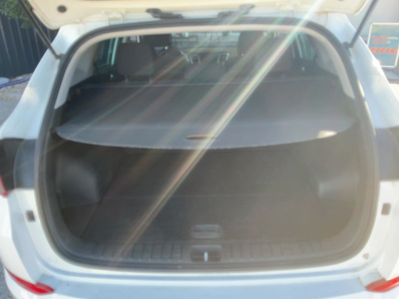 Hyundai Tucson 2.0 CRDi Style 4WD 2017 – снимка 15