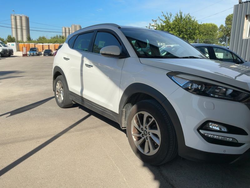 Hyundai Tucson 2.0 CRDi Style 4WD 2017 – снимка 12