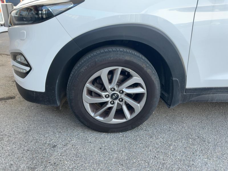 Hyundai Tucson 2.0 CRDi Style 4WD 2017 – снимка 3