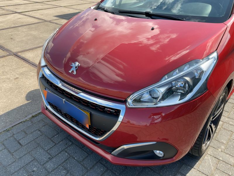 Peugeot 208 1.2 PureTech GT Line 2016 – снимка 2