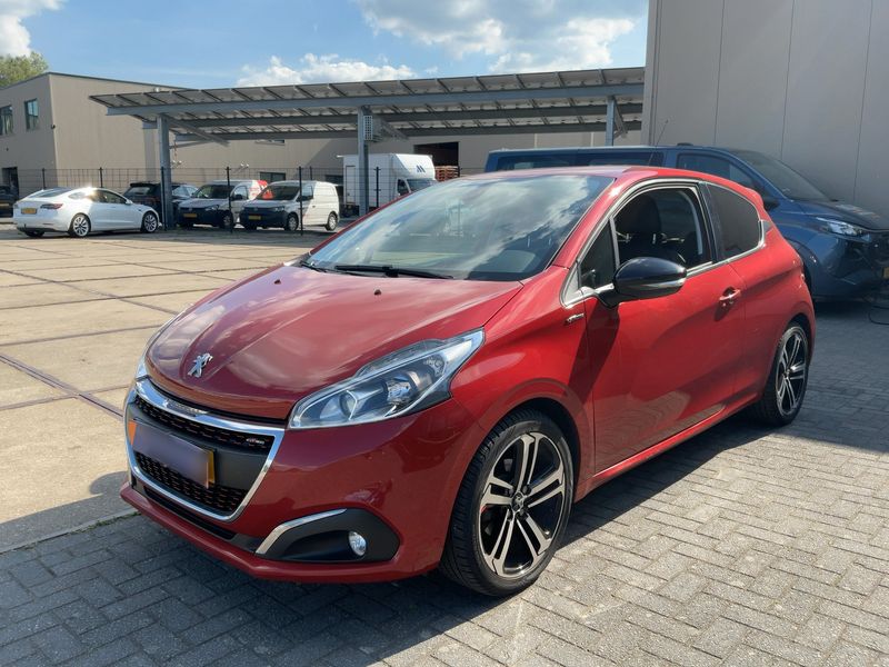 Peugeot 208 1.2 PureTech GT Line 2016 – снимка 1