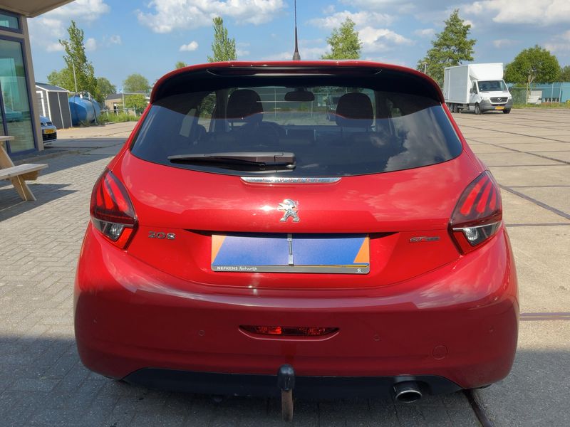 Peugeot 208 1.2 PureTech GT Line 2016 – снимка 7