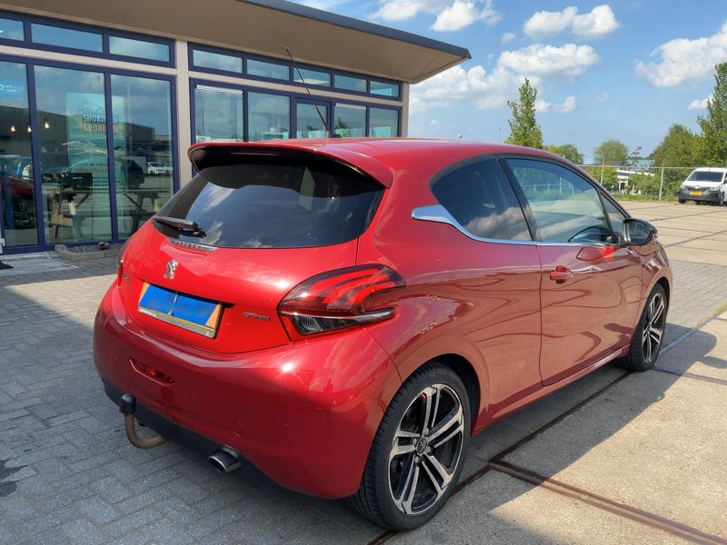 Peugeot 208 1.2 PureTech GT Line 2016 – снимка 8