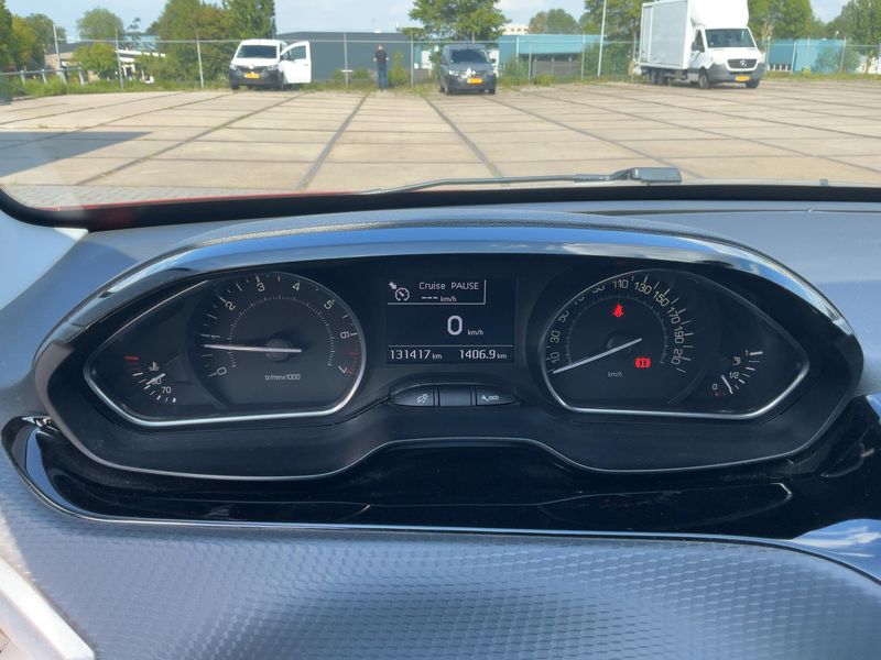 Peugeot 208 1.2 PureTech GT Line 2016 – снимка 18