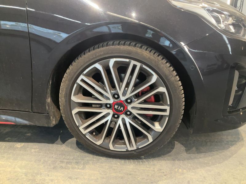 Kia pro_cee'd 1.6 TGDI GT 2021 – снимка 11