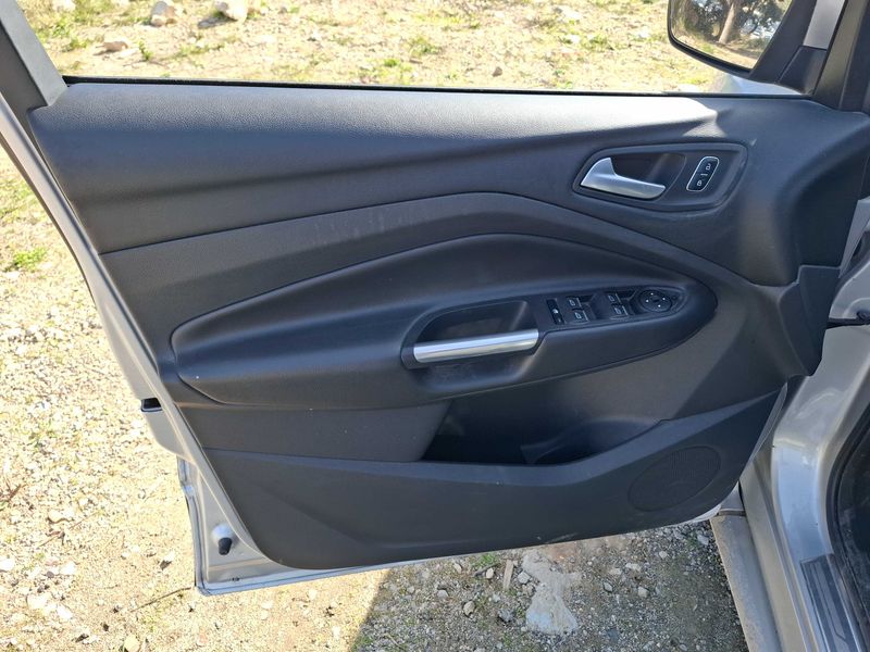 Ford Kuga 2.0 TDCi ST-Line 2017 – снимка 36
