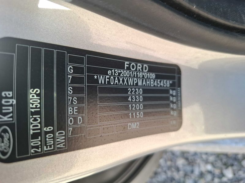 Ford Kuga 2.0 TDCi ST-Line 2017 – снимка 21