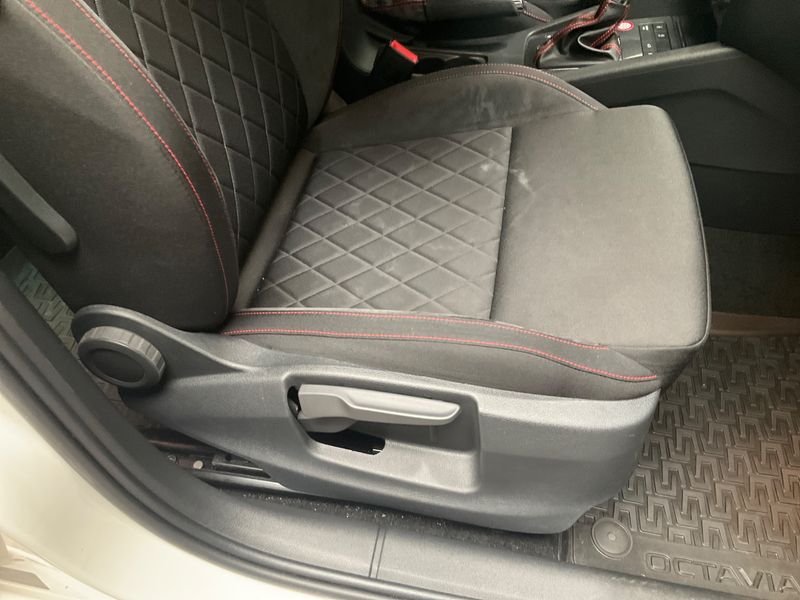 Skoda Octavia 2.0 TSI RS 245 2019 – снимка 41