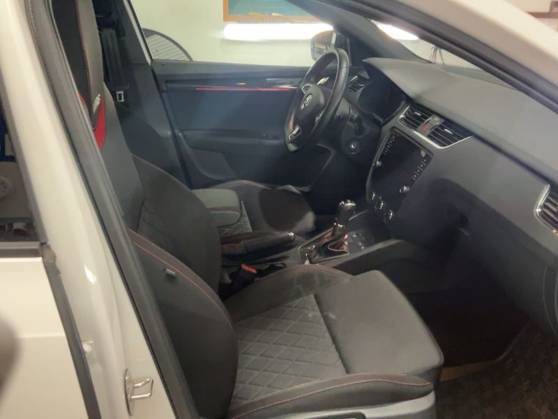 Skoda Octavia 2.0 TSI RS 245 2019 – снимка 17
