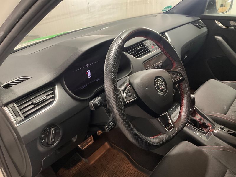 Skoda Octavia 2.0 TSI RS 245 2019 – снимка 52