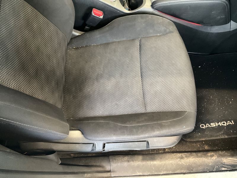 Nissan Qashqai 1.6 dCi Connect Edition 2015 – снимка 23