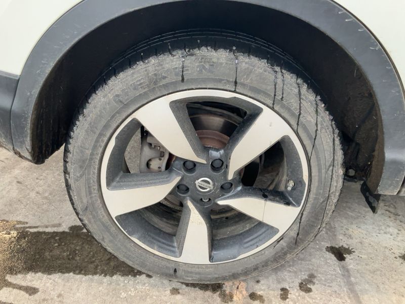 Nissan Qashqai 1.6 dCi Connect Edition 2015 – снимка 9