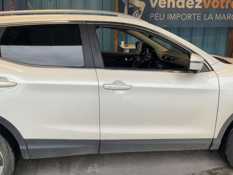 Nissan Qashqai 1.6 dCi Connect Edition 2015 – снимка 10