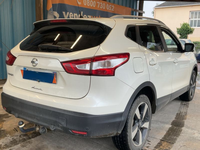 Nissan Qashqai 1.6 dCi Connect Edition 2015 – снимка 8