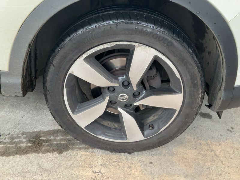 Nissan Qashqai 1.6 dCi Connect Edition 2015 – снимка 11