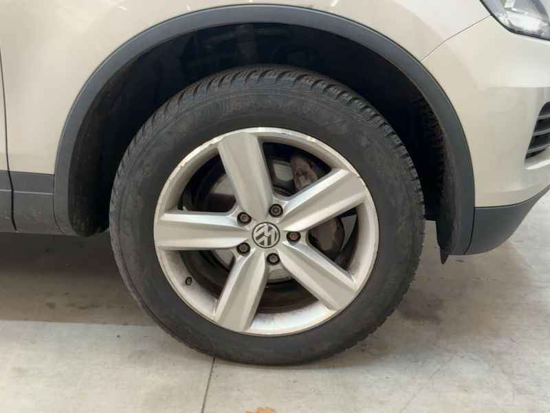 Volkswagen Touareg 3.0 V6 TDI BlueMotion Tech 2013 – снимка 11