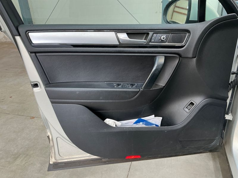 Volkswagen Touareg 3.0 V6 TDI BlueMotion Tech 2013 – снимка 27