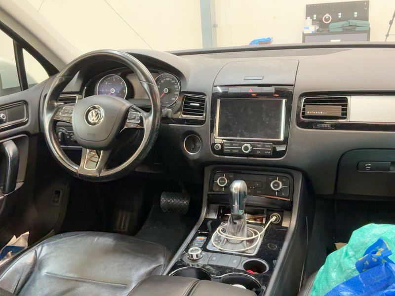 Volkswagen Touareg 3.0 V6 TDI BlueMotion Tech 2013 – снимка 17