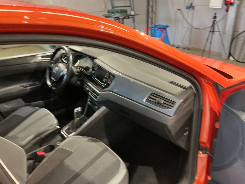 Volkswagen Polo 1.0 TSI Highline 2018 – снимка 23