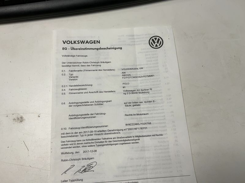 Volkswagen Polo 1.0 TSI Highline 2018 – снимка 22