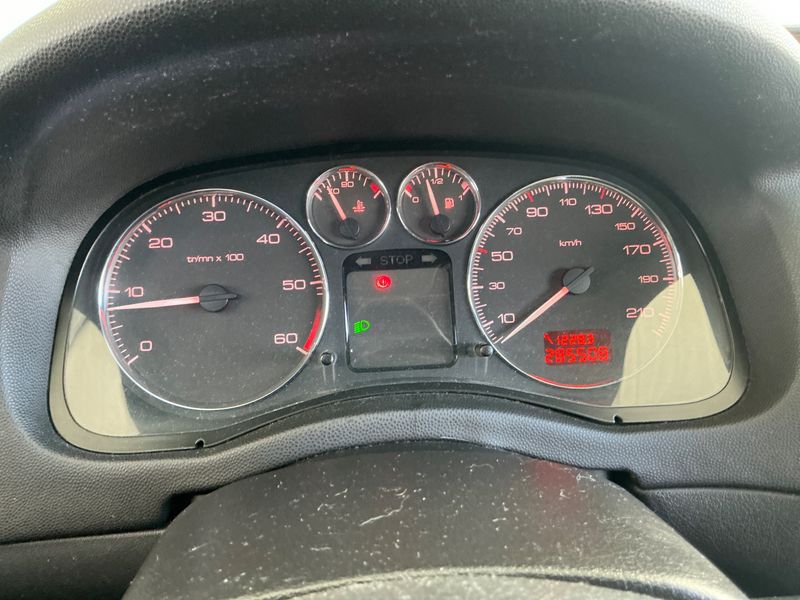 Peugeot 307 1.6 HDi Tendance 2006 – снимка 4