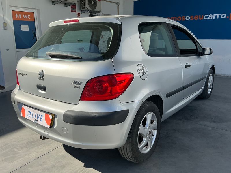 Peugeot 307 1.6 HDi Tendance 2006 – снимка 2