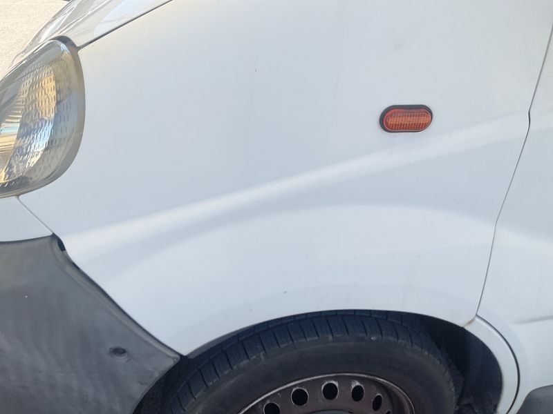 Opel Vivaro 1.9 CDTI Kombi L1H1 2,7t 2005 – снимка 30
