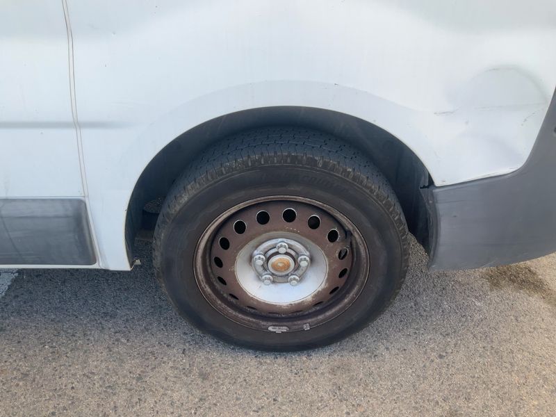 Opel Vivaro 1.9 CDTI Kombi L1H1 2,7t 2005 – снимка 5