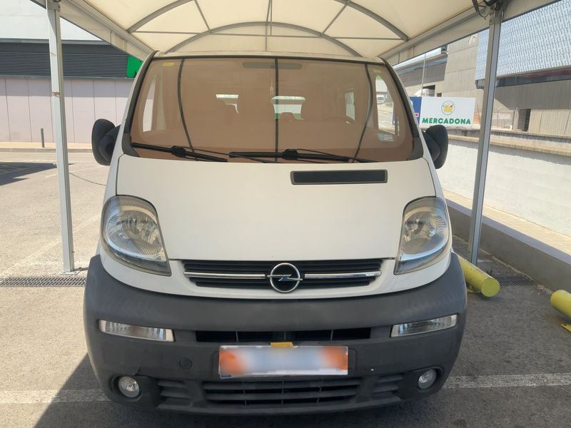 Opel Vivaro 1.9 CDTI Kombi L1H1 2,7t 2005 – снимка 14