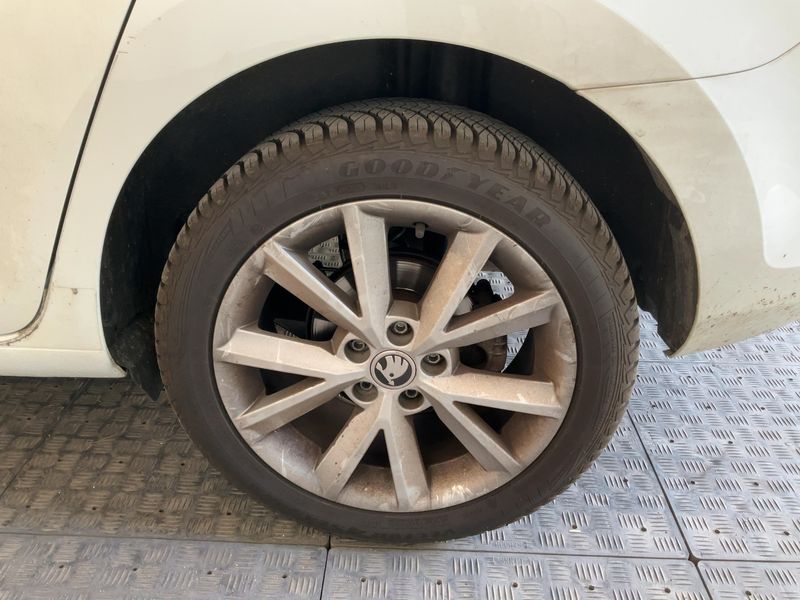 Skoda Rapid Spaceback 1.0 TSI Clever 2018 – снимка 5