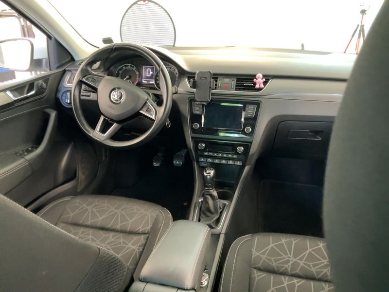 Skoda Rapid Spaceback 1.0 TSI Clever 2018 – снимка 17