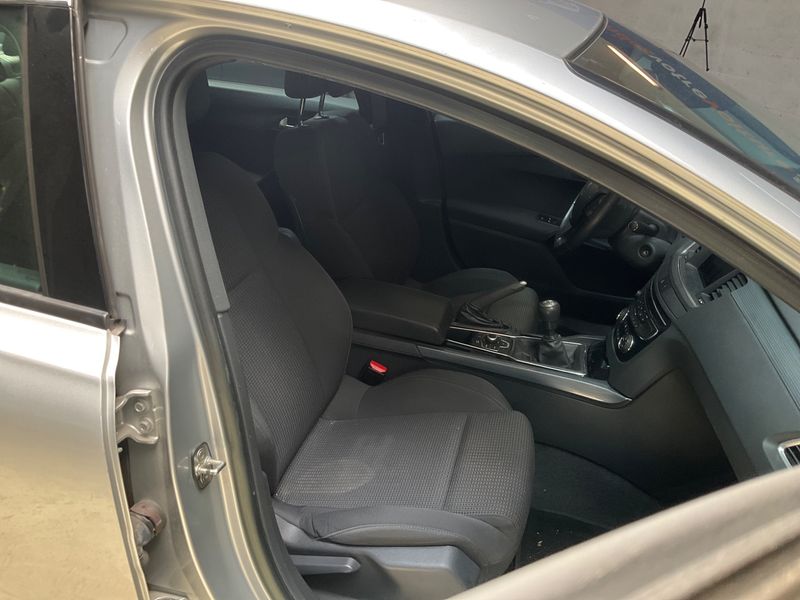 Peugeot 508 2.0 HDi Active 2011 – снимка 3