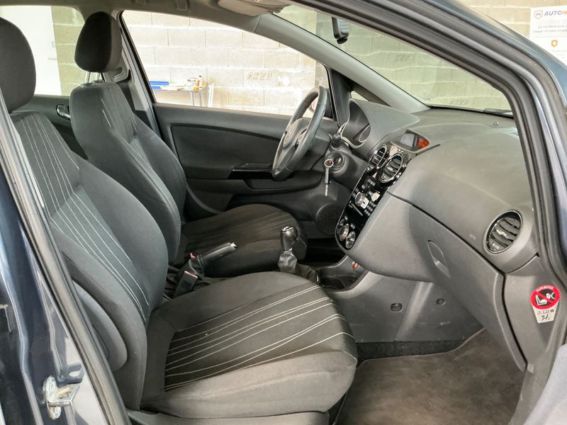 Opel Corsa 1.2 Edition "111 Jahre" 2010 – снимка 3