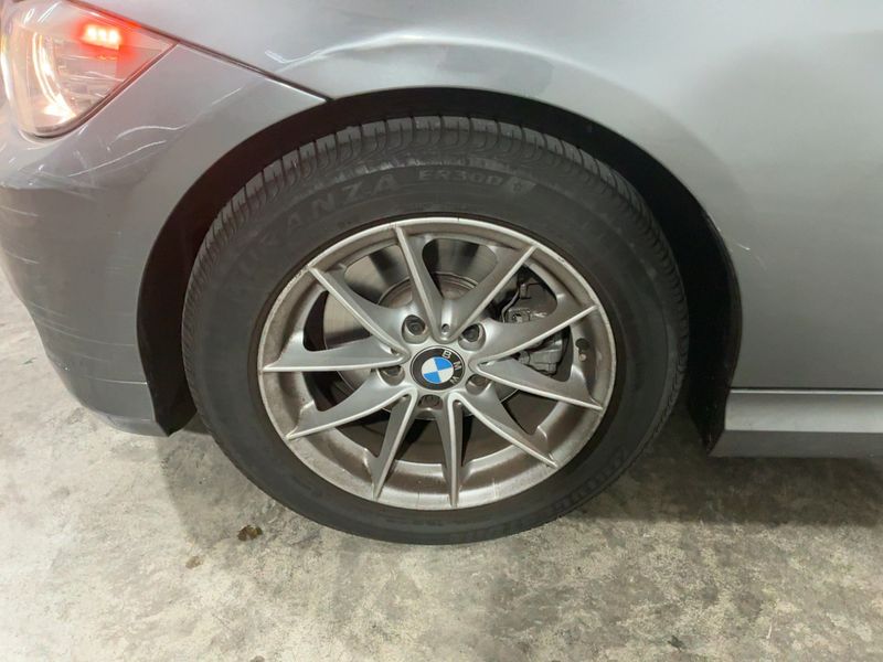 BMW 3er 320d 2009 – снимка 17