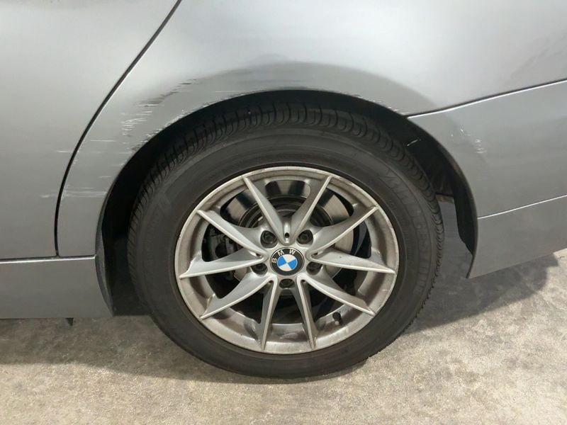 BMW 3er 320d 2009 – снимка 18