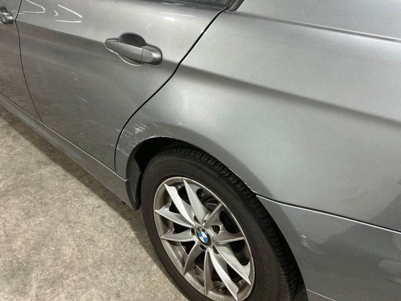 BMW 3er 320d 2009 – снимка 30