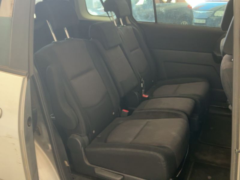 Mazda 5 2.0 Turbodiesel CD Extra 2009 – снимка 19