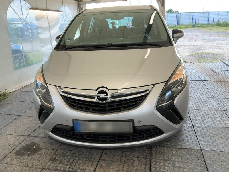 Opel Zafira Tourer 1.4 Turbo LPG Selection 2016 – снимка 14