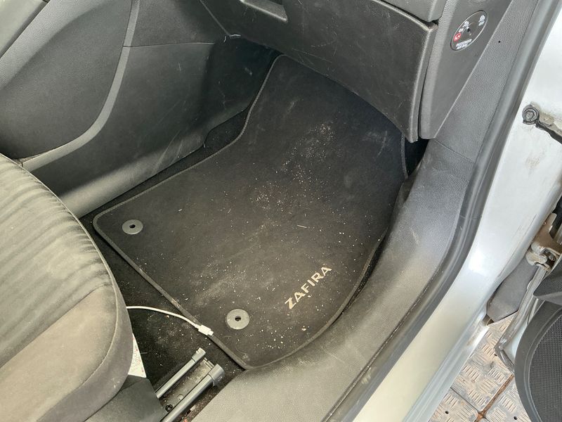 Opel Zafira Tourer 1.4 Turbo LPG Selection 2016 – снимка 33