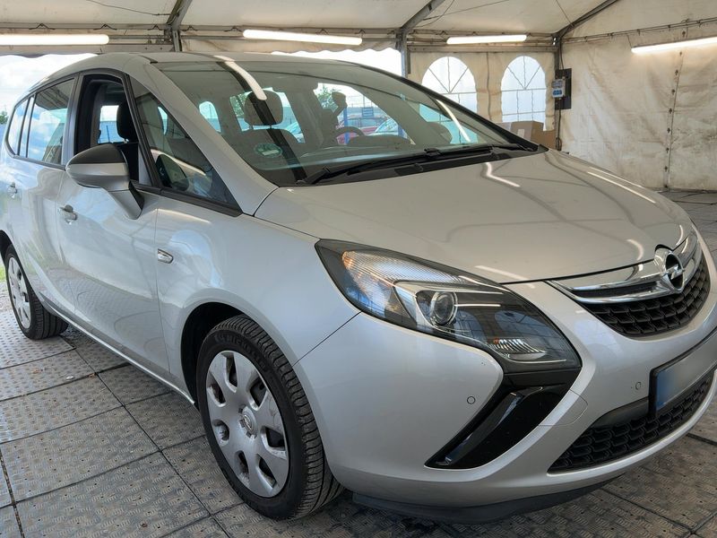 Opel Zafira Tourer 1.4 Turbo LPG Selection 2016 – снимка 12