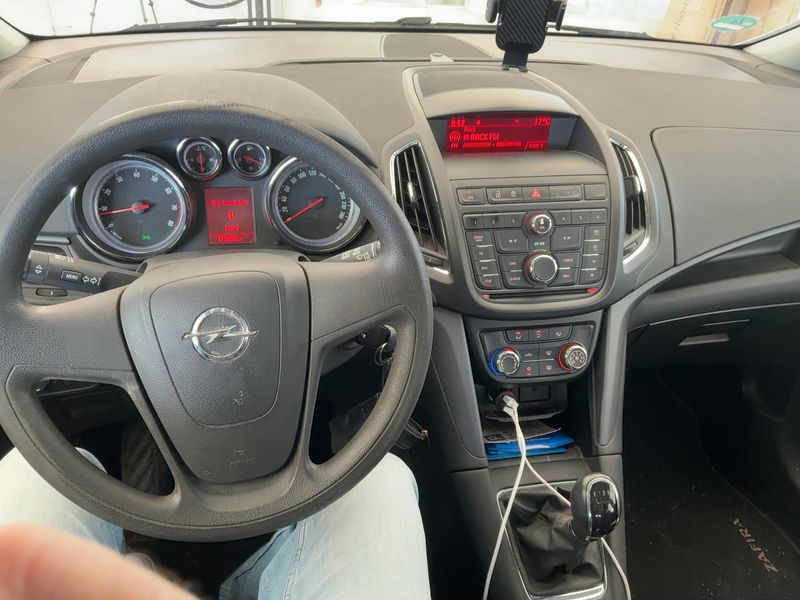 Opel Zafira Tourer 1.4 Turbo LPG Selection 2016 – снимка 17