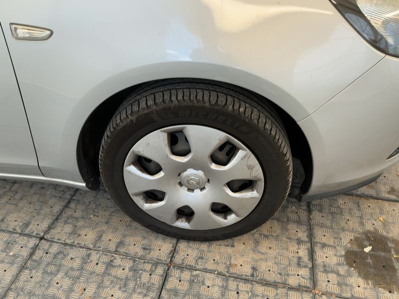 Opel Zafira Tourer 1.4 Turbo LPG Selection 2016 – снимка 11