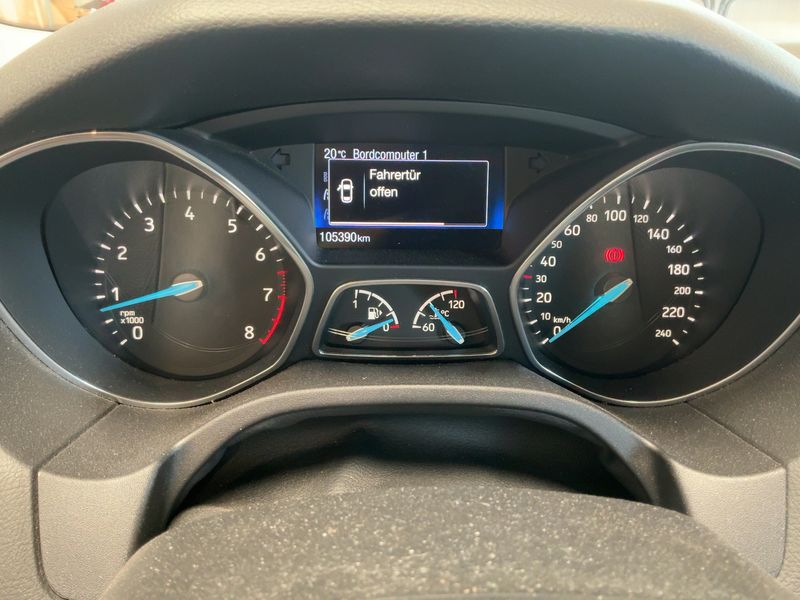 Ford Focus 1.5 EcoBoost Titanium 2015 – снимка 19