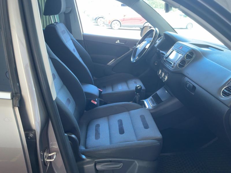 Volkswagen Tiguan 2.0 TDI Sport & Style 4Motion 2008 – снимка 16